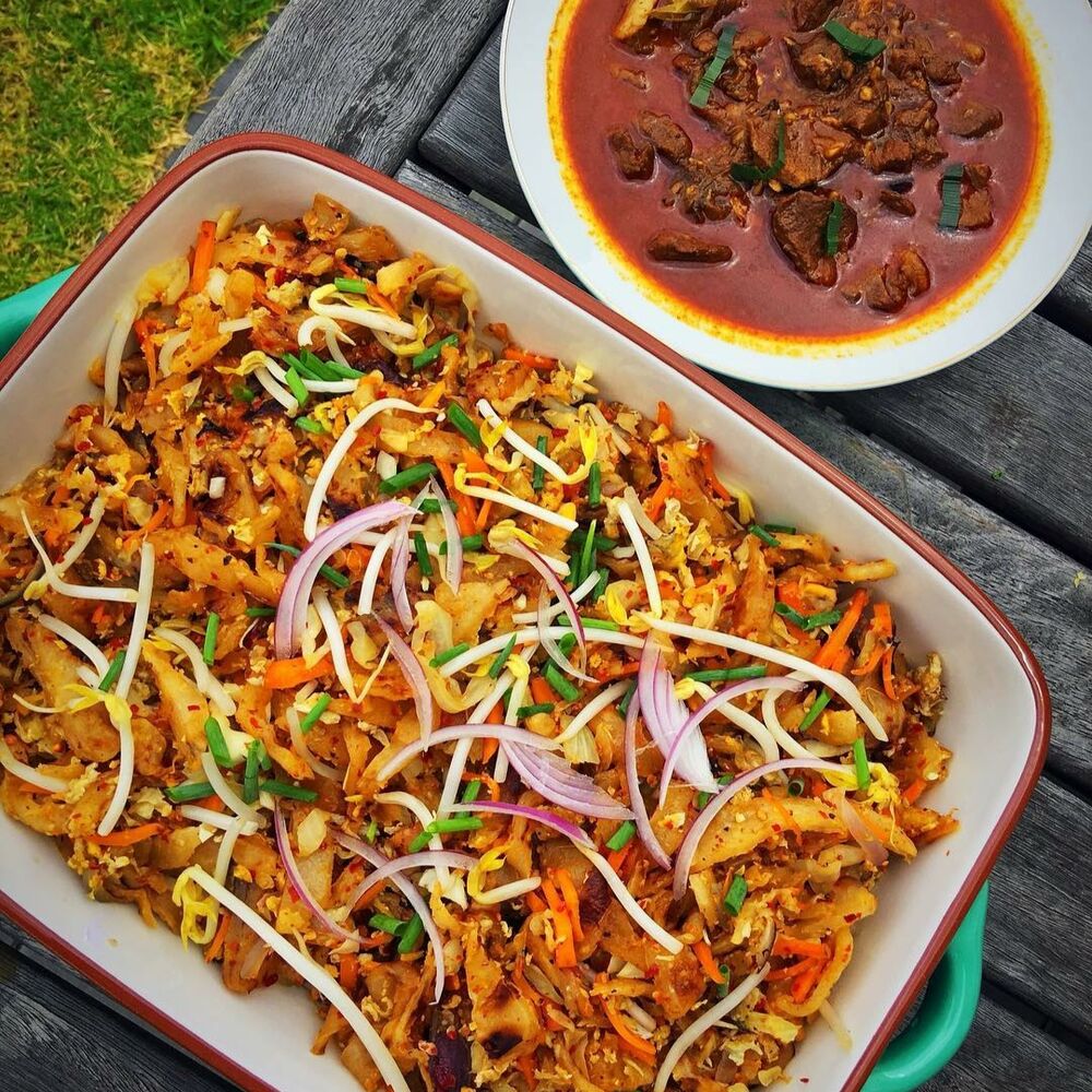 Sri Lankan kottu roti being served