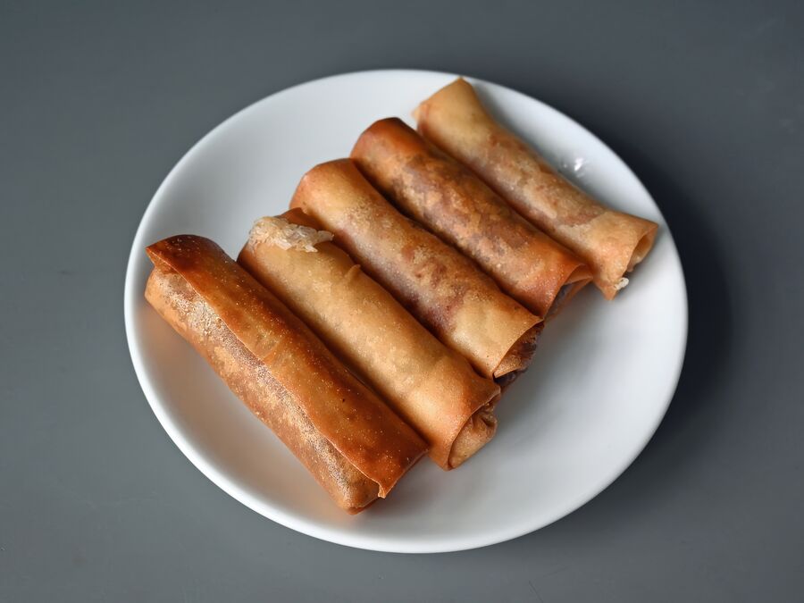 Crispy fried chicken and mutton rolls