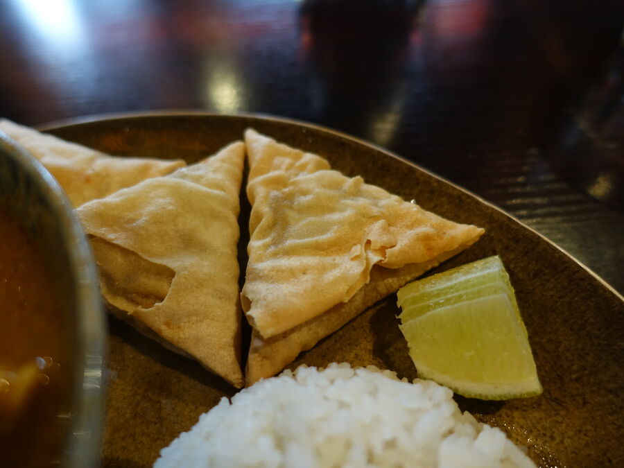 Veggie samosa with spiced potato filling