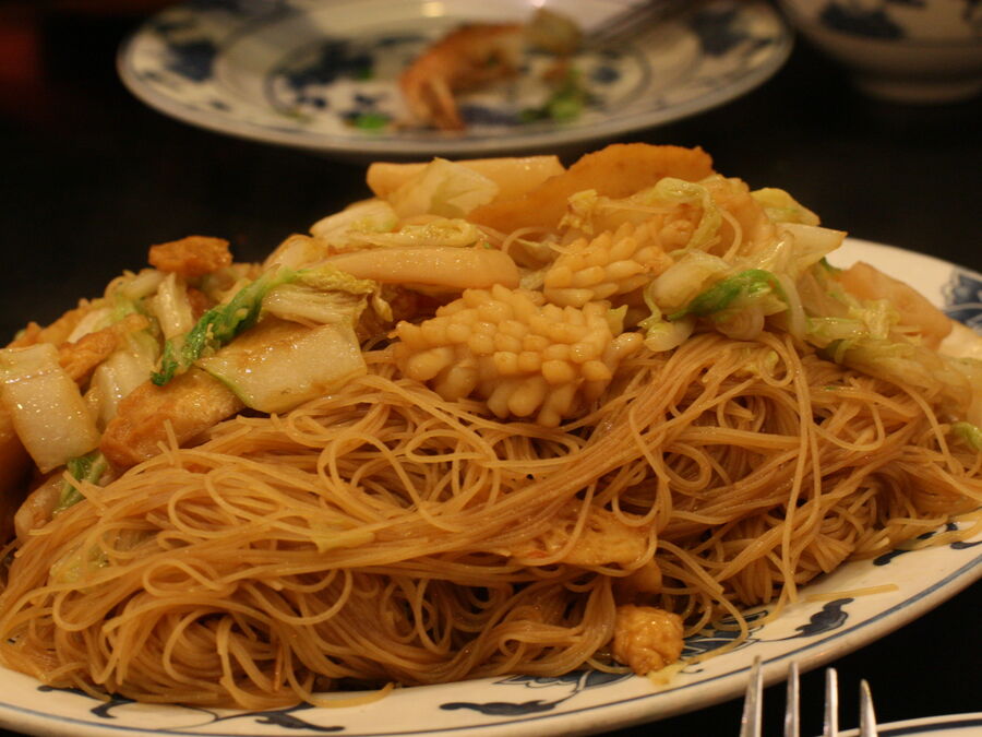 Stir-fried shrimp noodles
